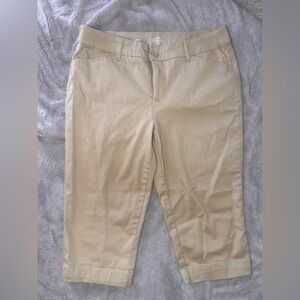 Classic Women's Capris - Tan
